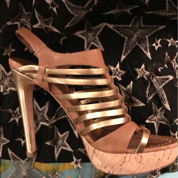 miu miu | Authenticated | Gladiator | Cork Platforms in Gold, Tan & Caramel - Picture 9 of 16